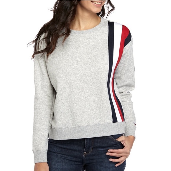 Tommy Hilfiger Patch Logo Sweatshirt - Picture 2 of 9